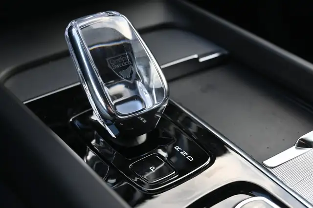 Volvo XC60 view 25