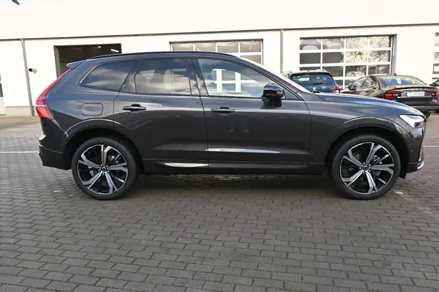 Volvo XC60 view 6