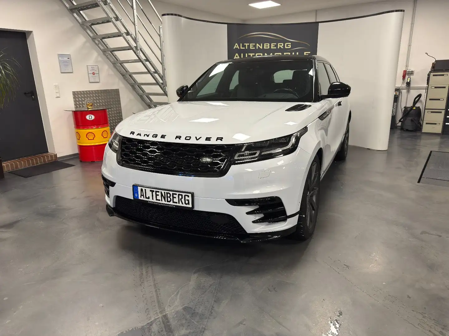 Land Rover Range Rover Velar R-Dynamic HSE AHK Pano Massage Weiß - 1