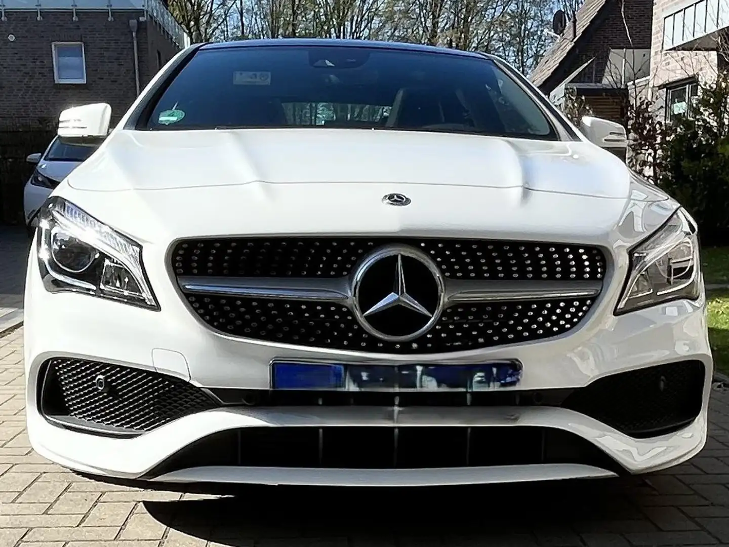 Mercedes-Benz CLA 250 CLA 250 4Matic 7G-DCT AMG Line Blanco - 2
