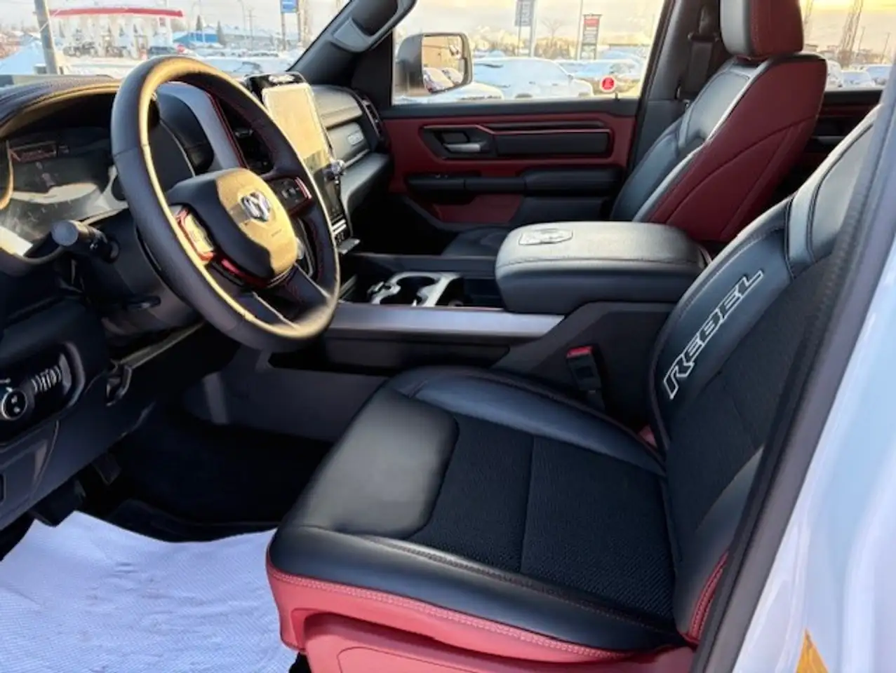 RAM 1500 снимка RAM 1500
