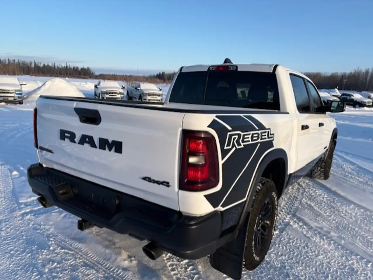 RAM 1500 снимка RAM 1500