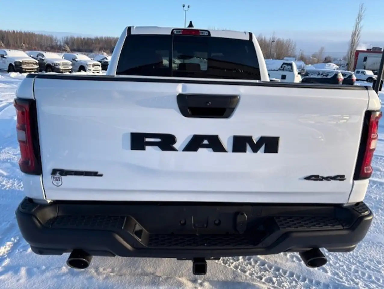 RAM 1500 снимка RAM 1500