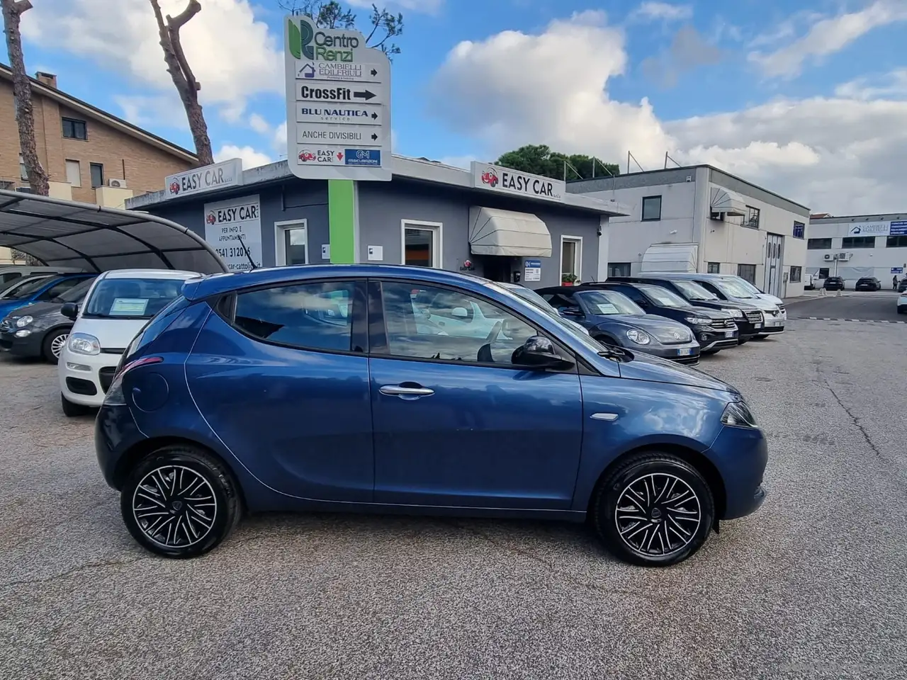 Lancia Ypsilon