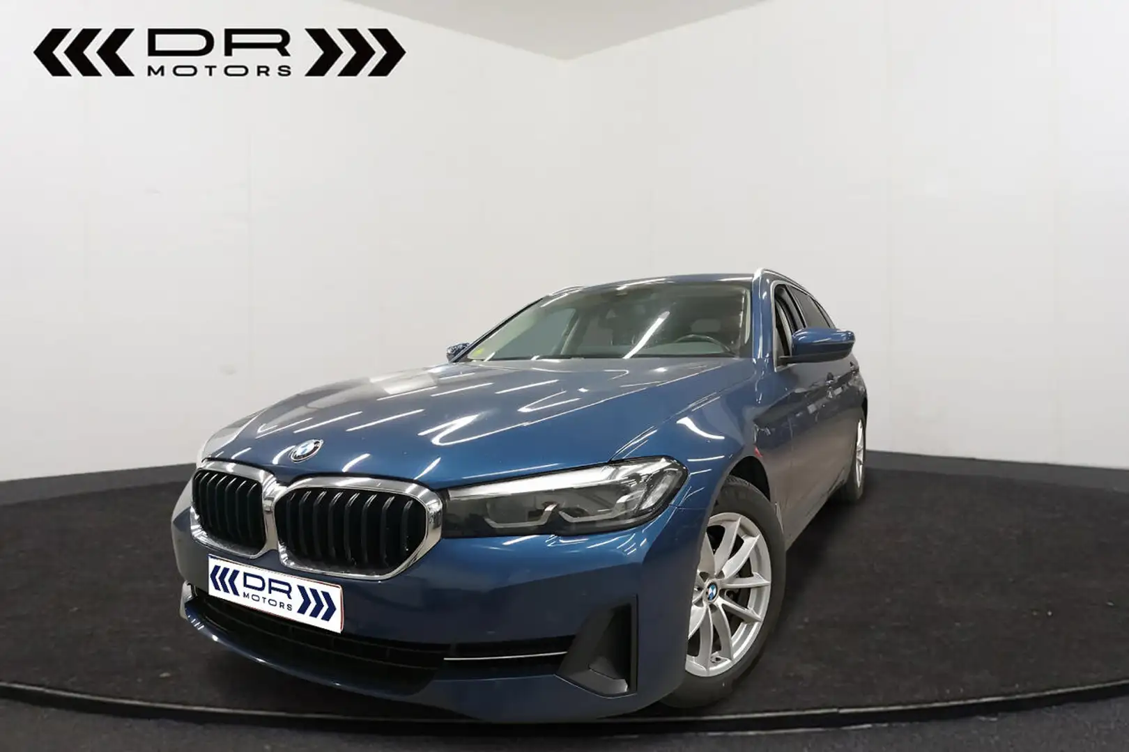 BMW 518 dA TOURING - LEDER - CARPLAY - COMFORT ACCES Blauw - 1