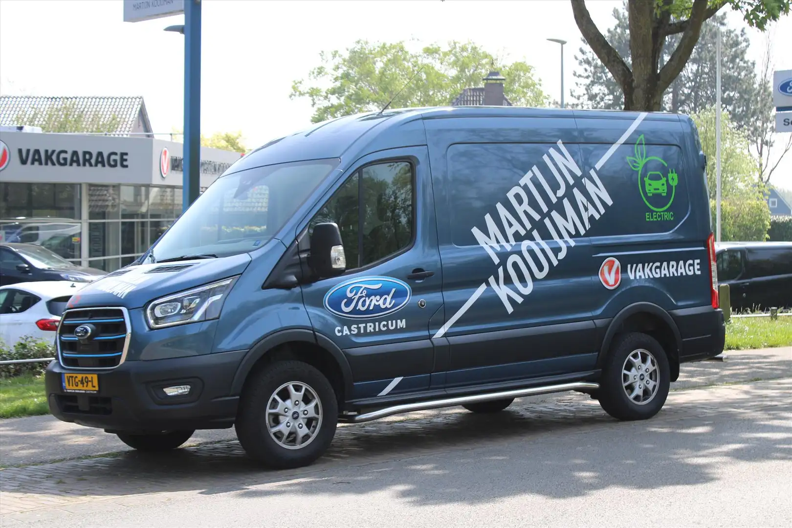 Ford E-Transit E-TRANSIT GB 350 L2H2 68kWh 184pk RWD Trend (Demo) Kék - 1