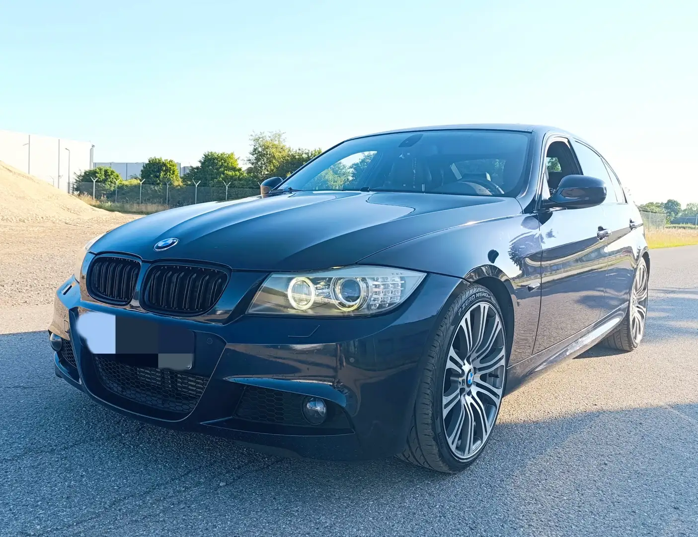 BMW 330 DPF, CIC, M-Paket, Keyless Blauw - 2