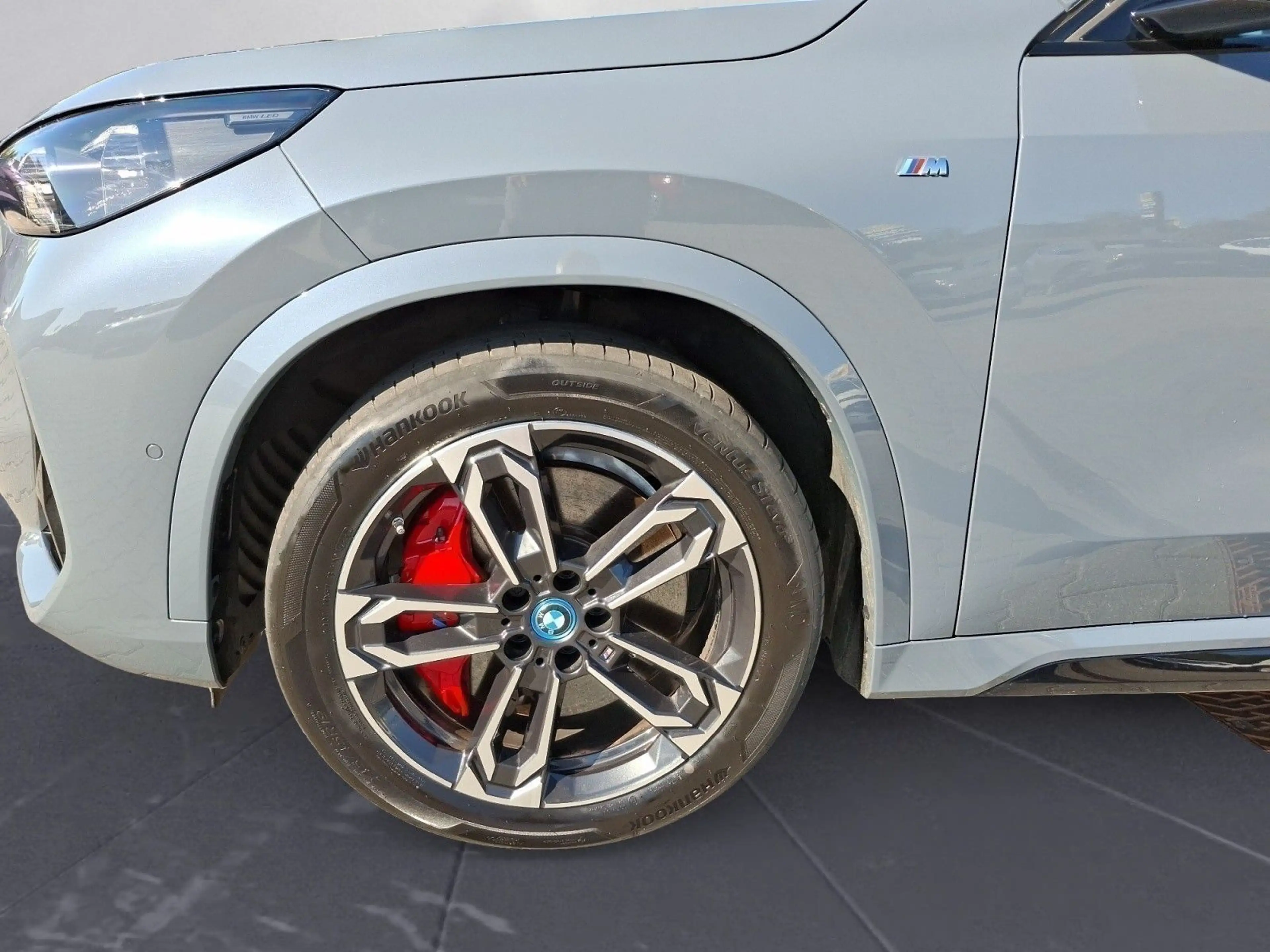 BMW iX1 xDrive30 M-Sport Pro Pano Harman Travel — photo 7