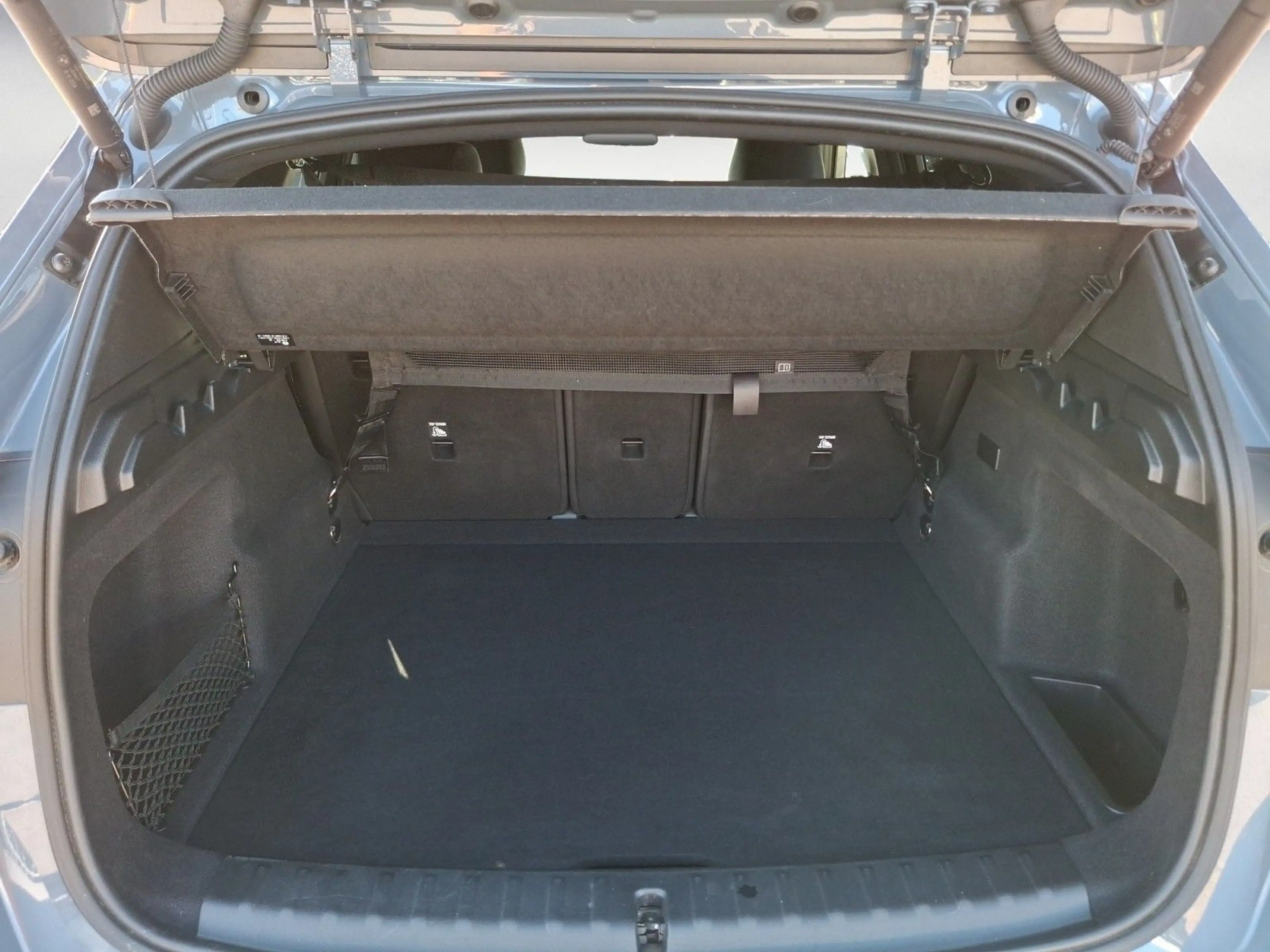 BMW iX1 xDrive30 M-Sport Pro Pano Harman Travel — photo 15