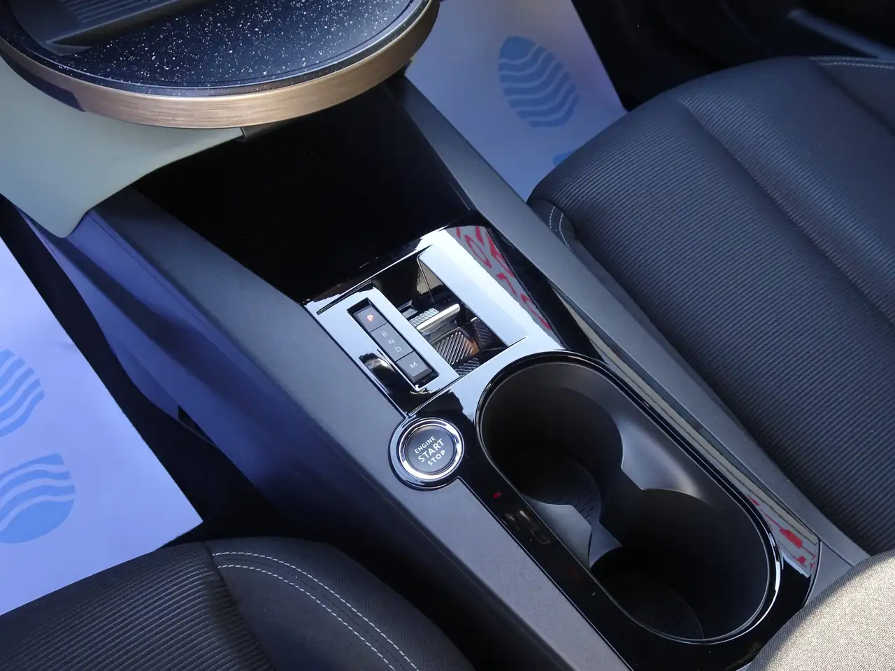 Lancia Ypsilon 2024 — фото 12