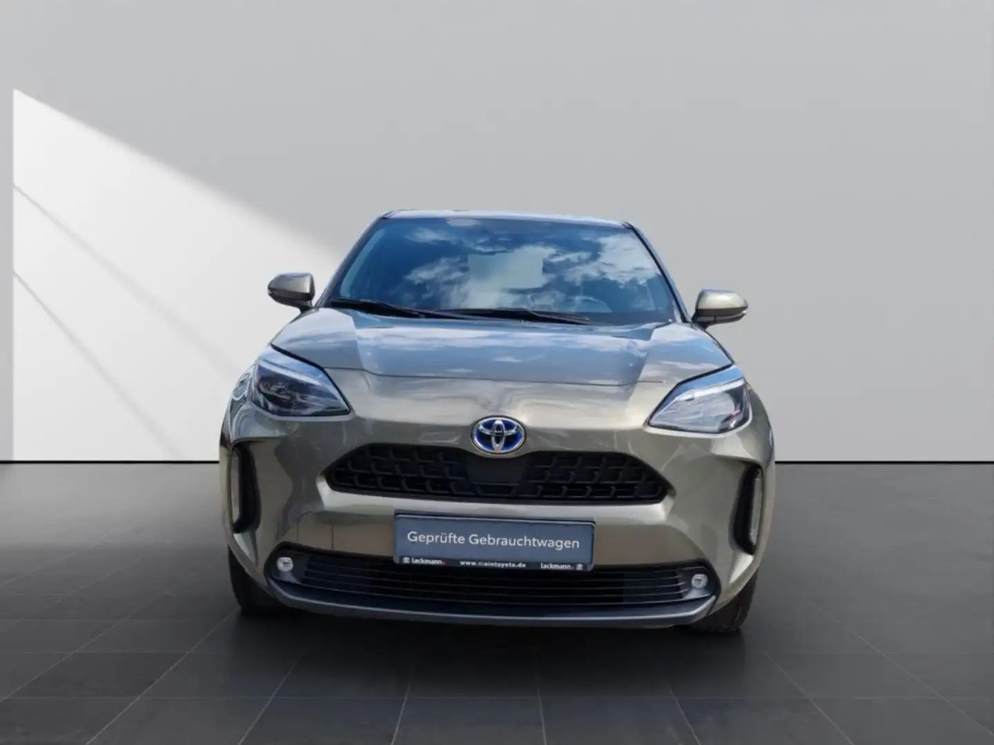 Toyota Yaris Cross 1.5 Hybrid Team D*Navi*Winterpaket* Brons - 2
