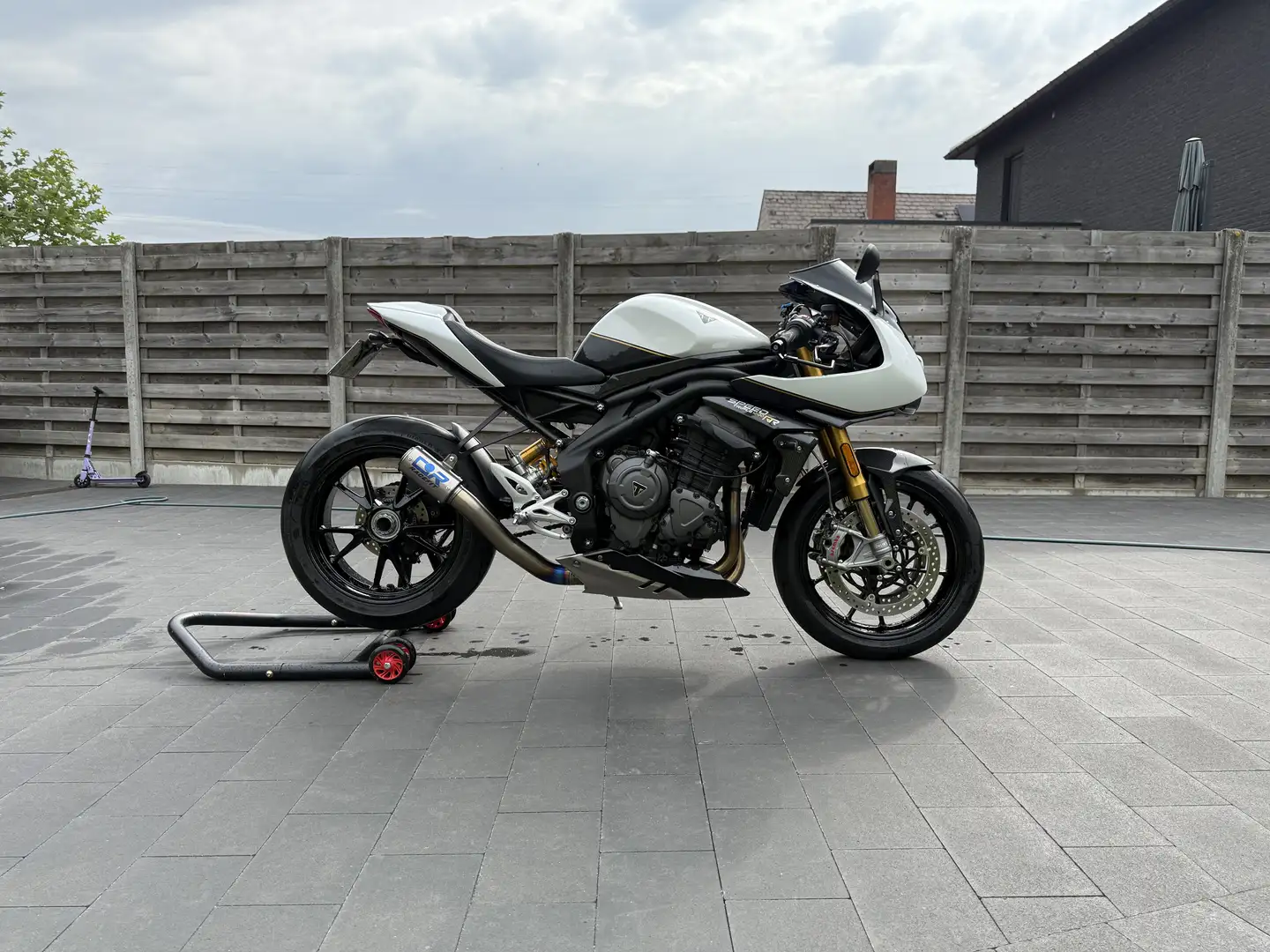 Triumph Speed Triple 1200 RR naked bike - 1