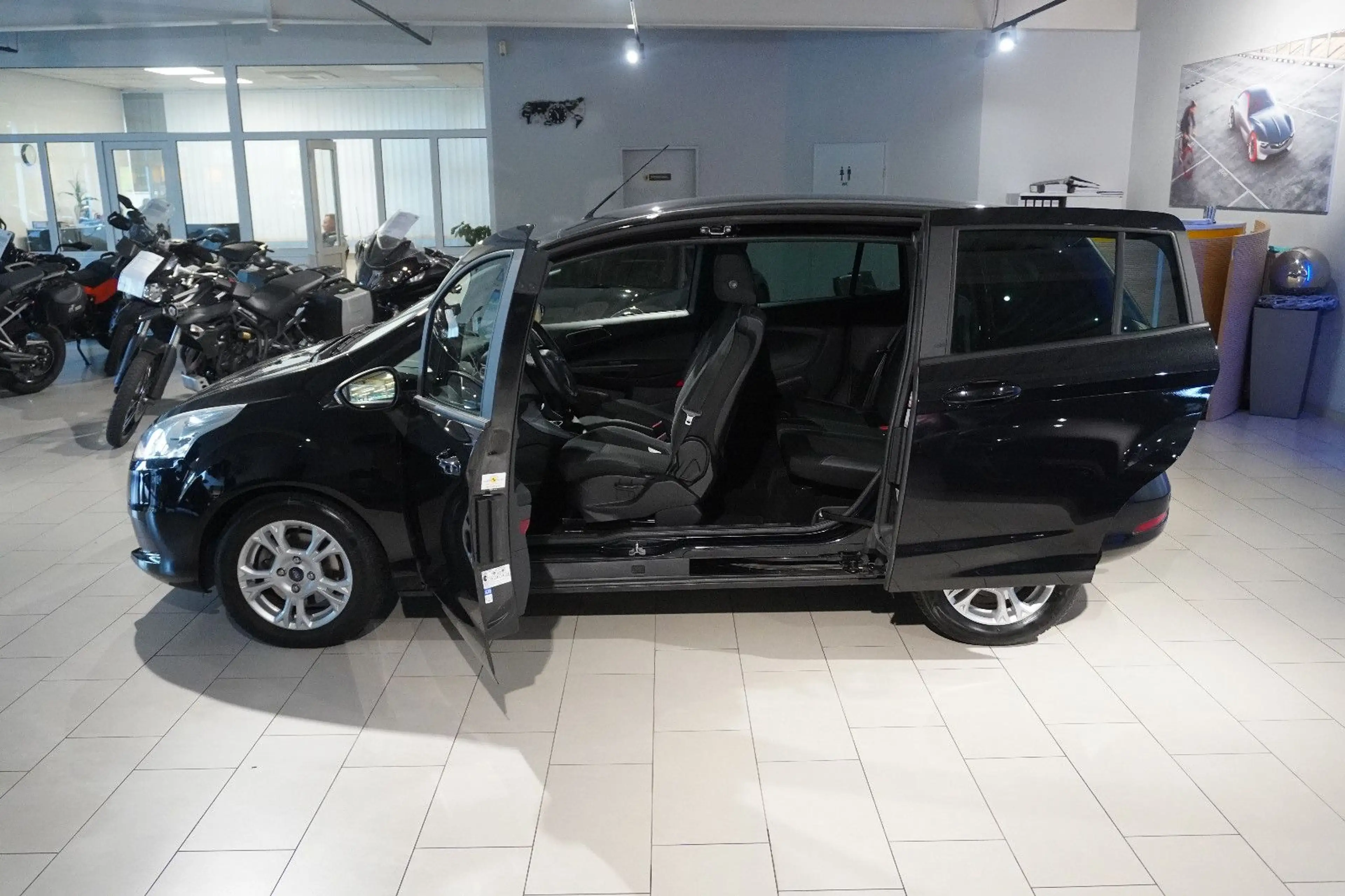 Ford B-Max B-MAX Sync Edition — photo 5