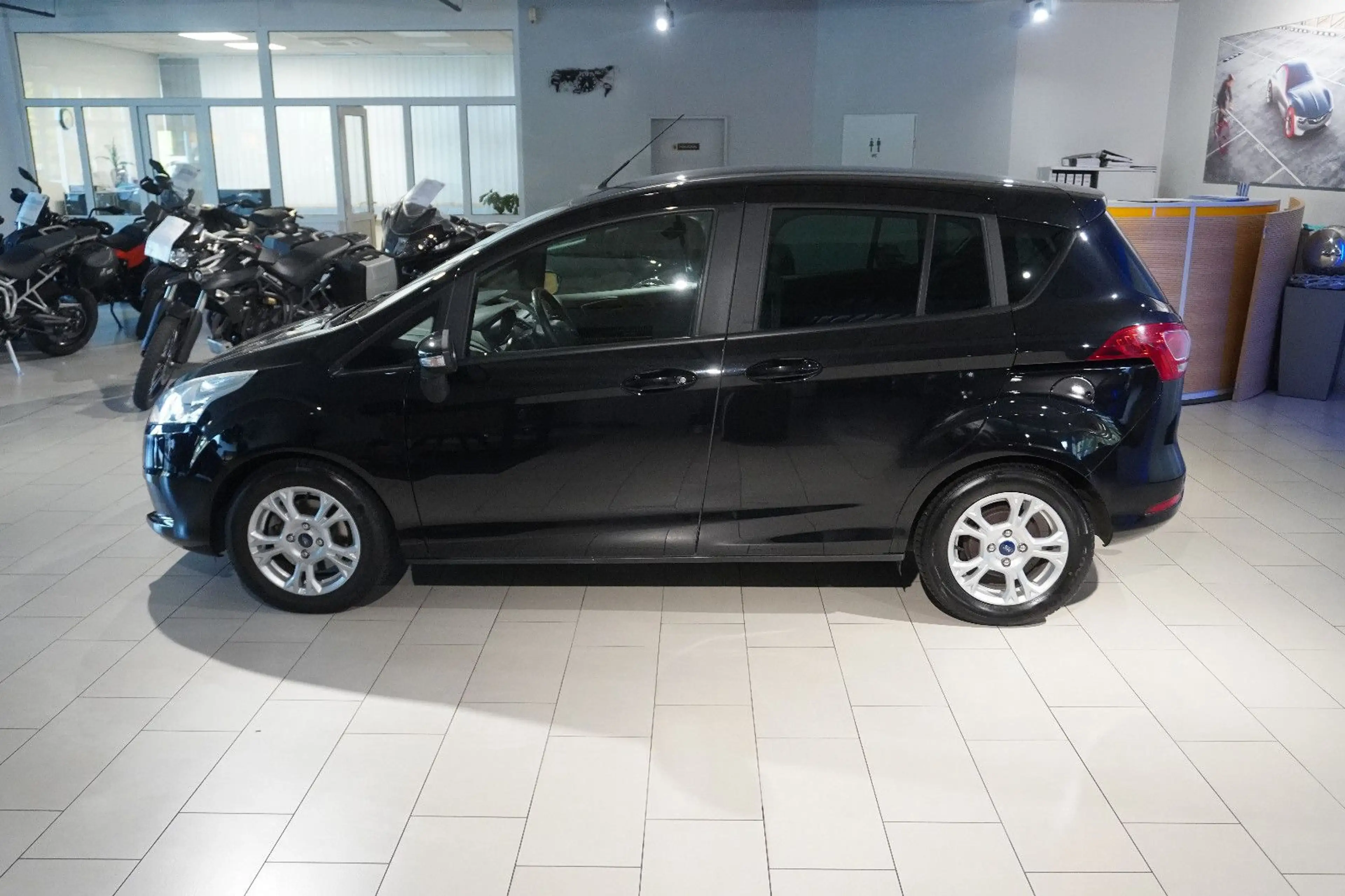 Ford B-Max B-MAX Sync Edition — photo 4