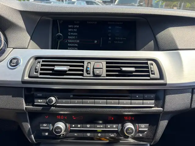 BMW 5 Series view 11