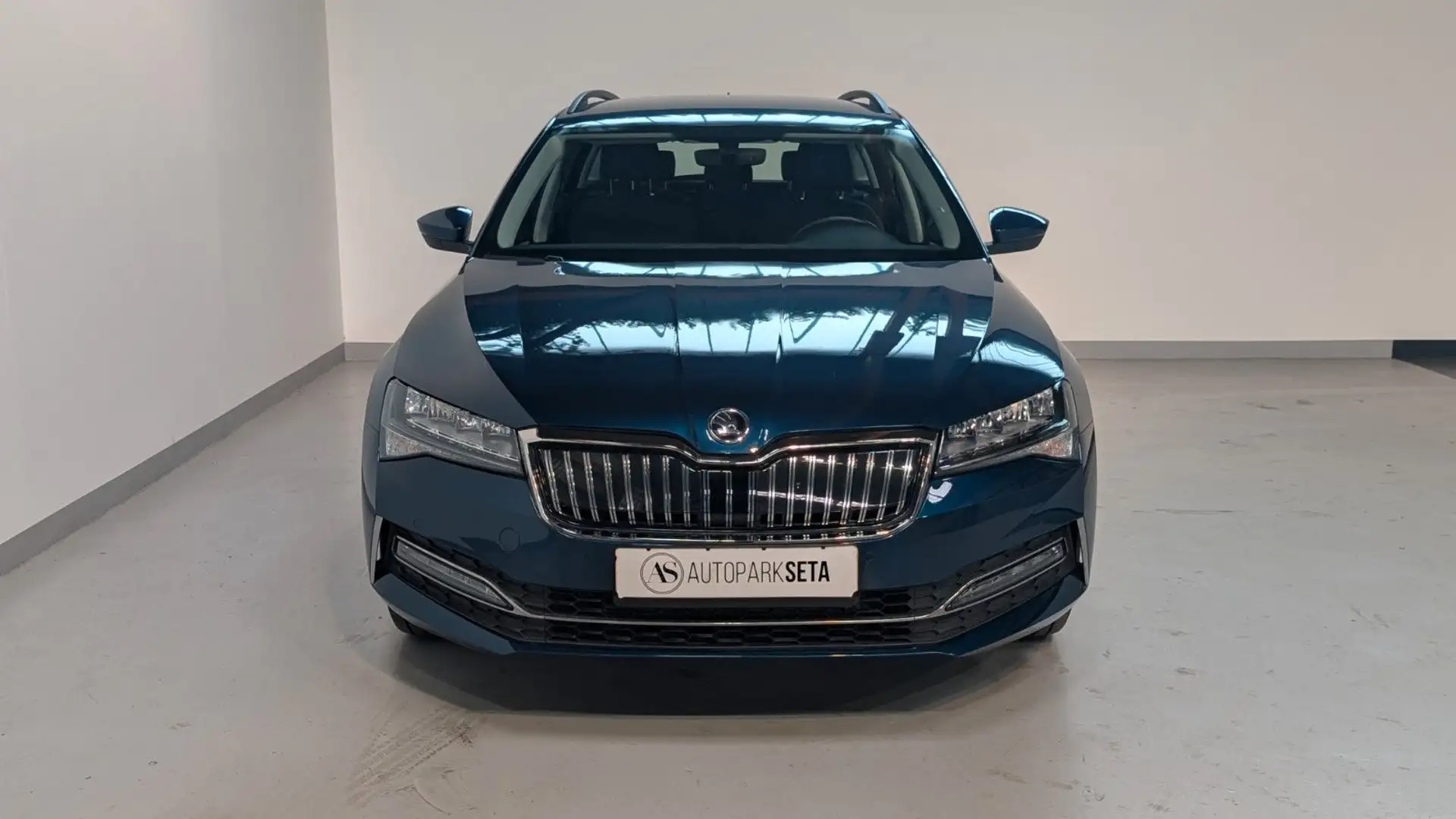 Skoda Superb 1.4TSI Ambition iV 160kW AID*LED*AHK*17" Blau - 2