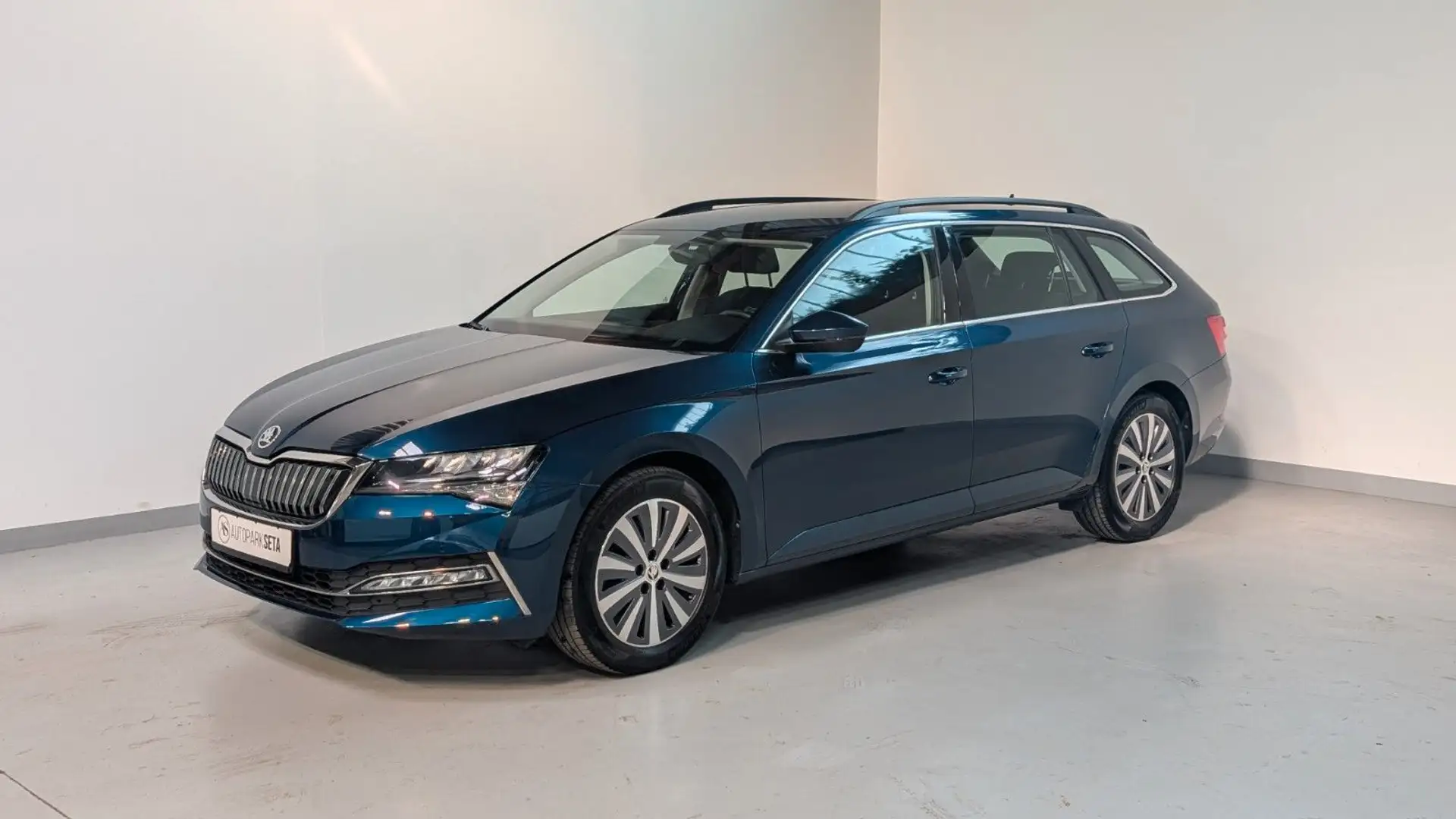 Skoda Superb 1.4TSI Ambition iV 160kW AID*LED*AHK*17" Blau - 1