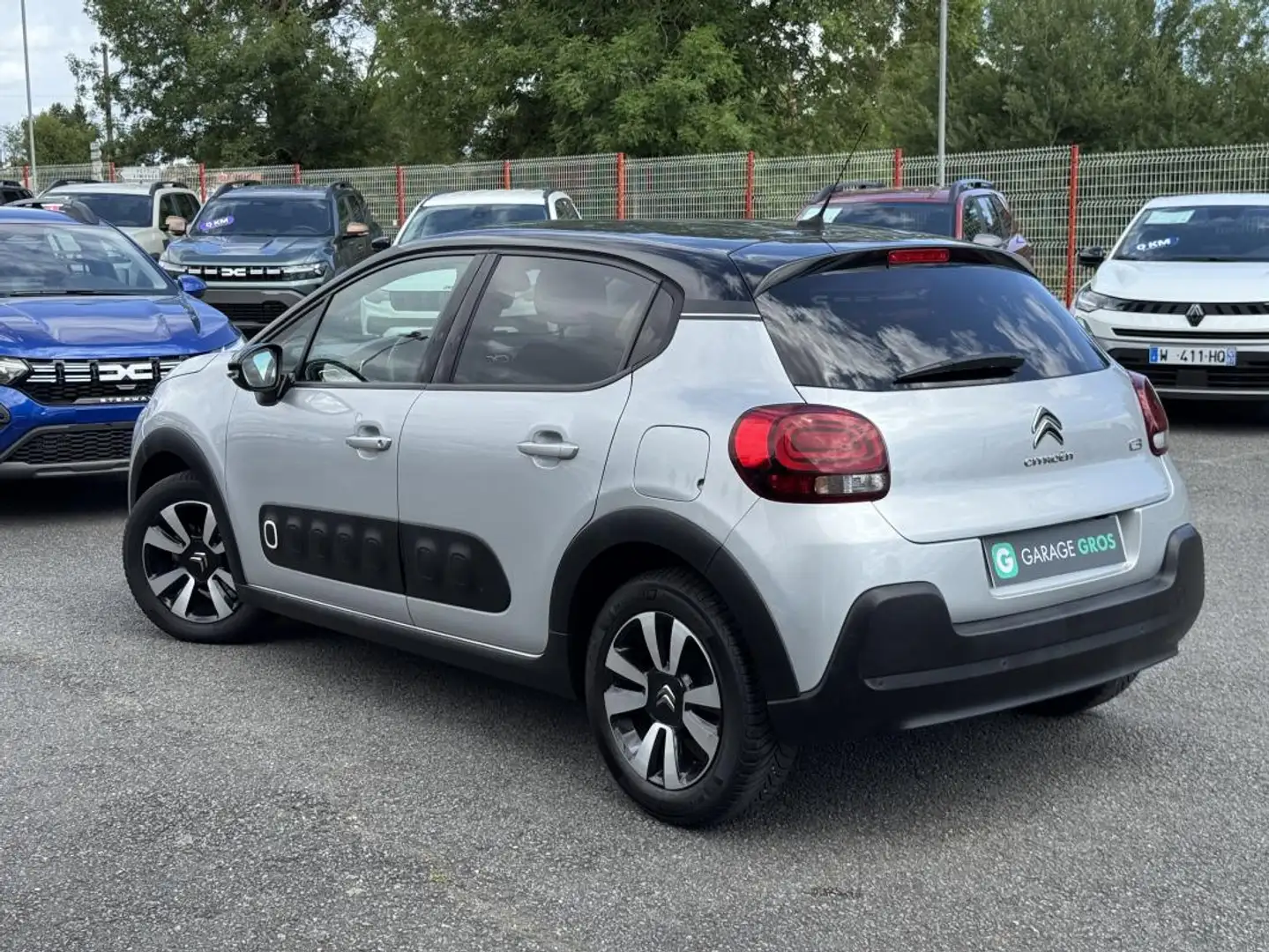 Citroen C3 PureTech 82 Shine - 2