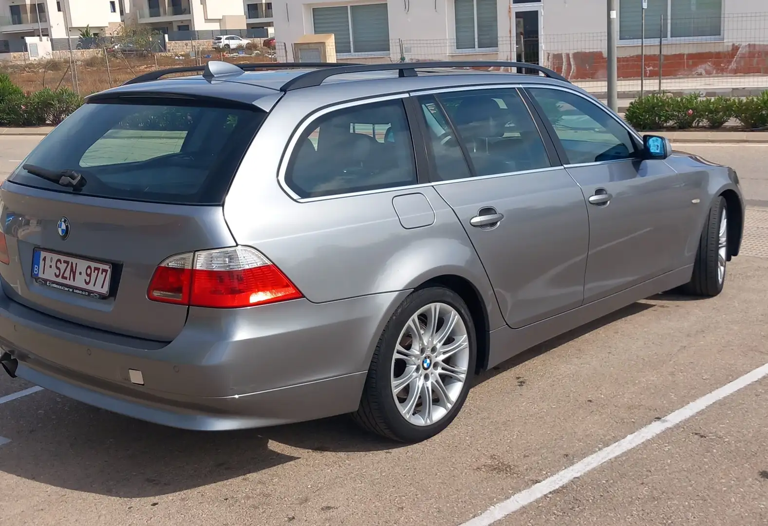 BMW 520 520d Touring Plateado - 2