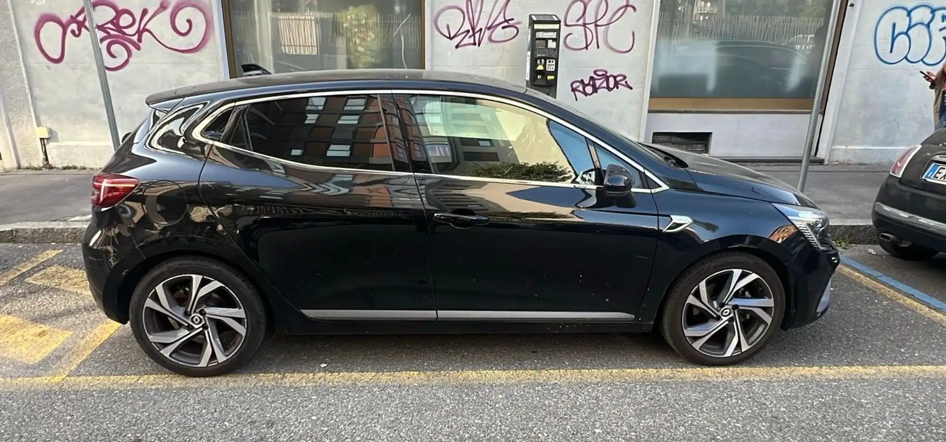 Renault Clio Clio 1.6 E-Tech hybrid R.S. Line 140cv auto Negro - 1