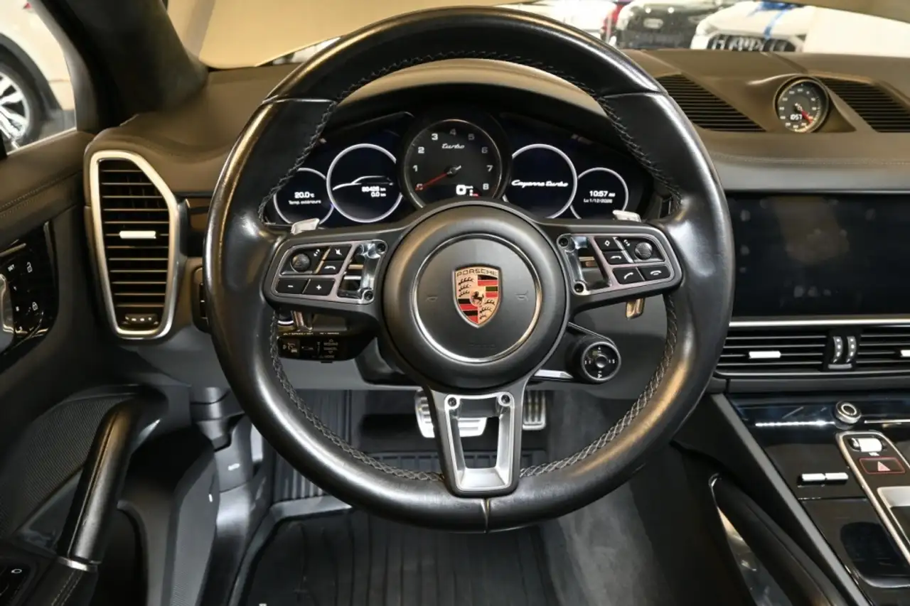 Porsche Cayenne снимка Porsche Cayenne