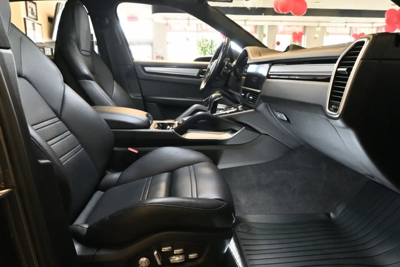 Porsche Cayenne снимка Porsche Cayenne