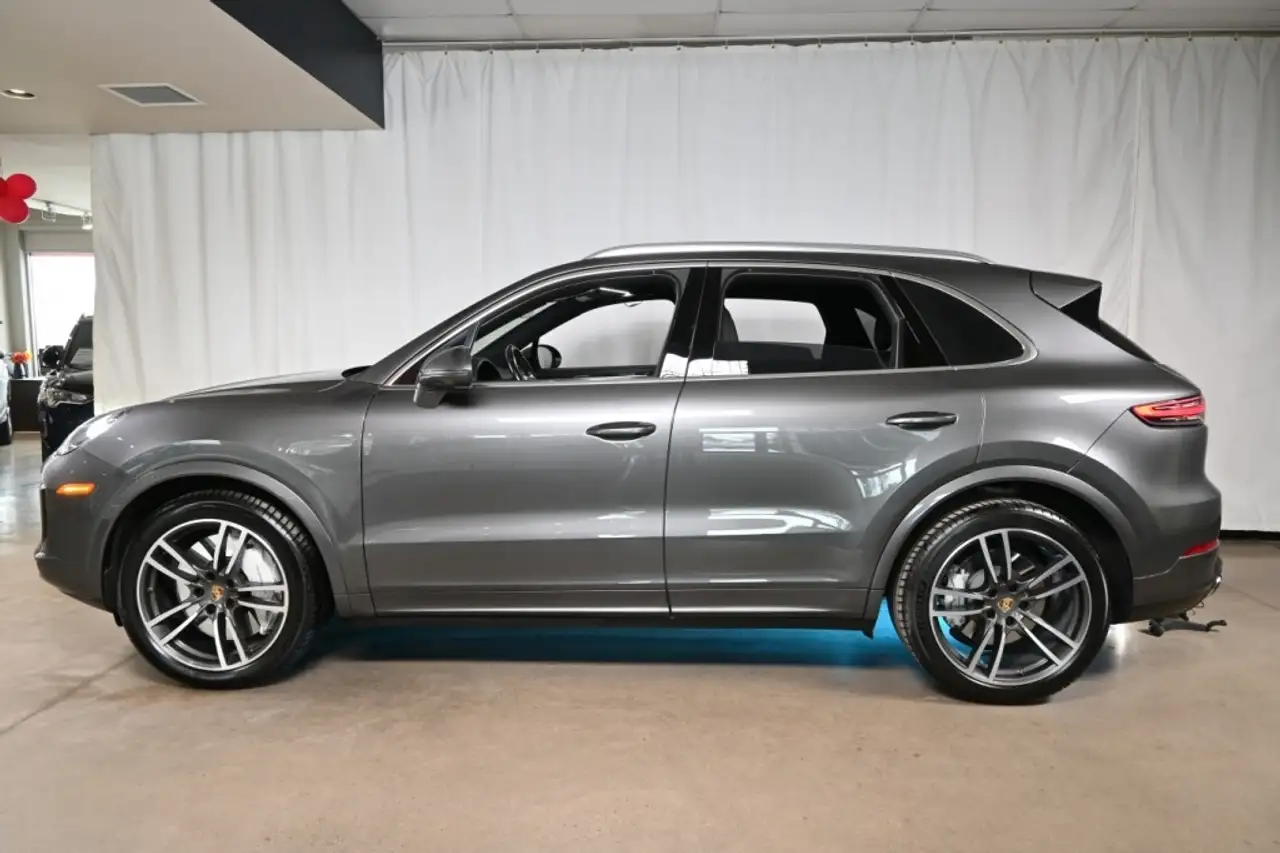 Porsche Cayenne снимка Porsche Cayenne