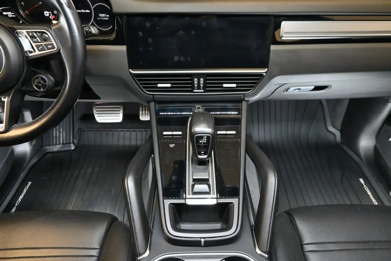 Porsche Cayenne снимка Porsche Cayenne