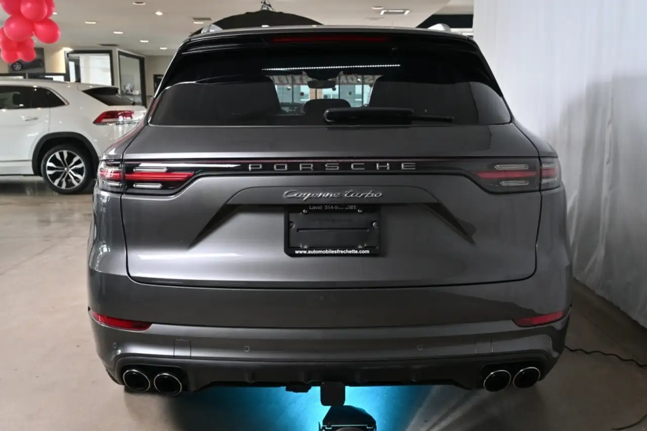 Porsche Cayenne снимка Porsche Cayenne