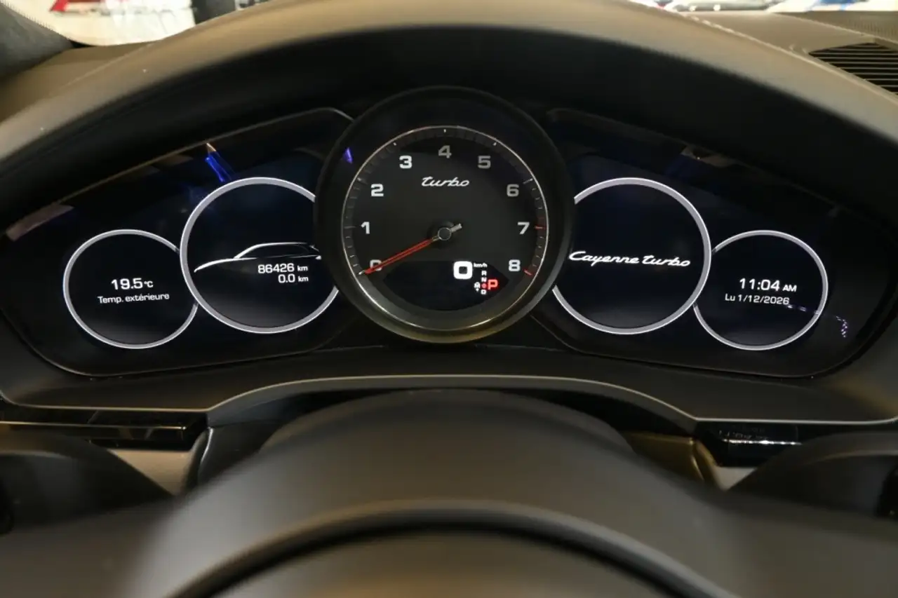 Porsche Cayenne снимка Porsche Cayenne