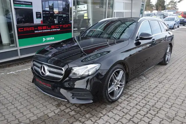 Mercedes-Benz E 300 d T AMG LINE Avantg. COMAND/LED/19"/KAM/AHK