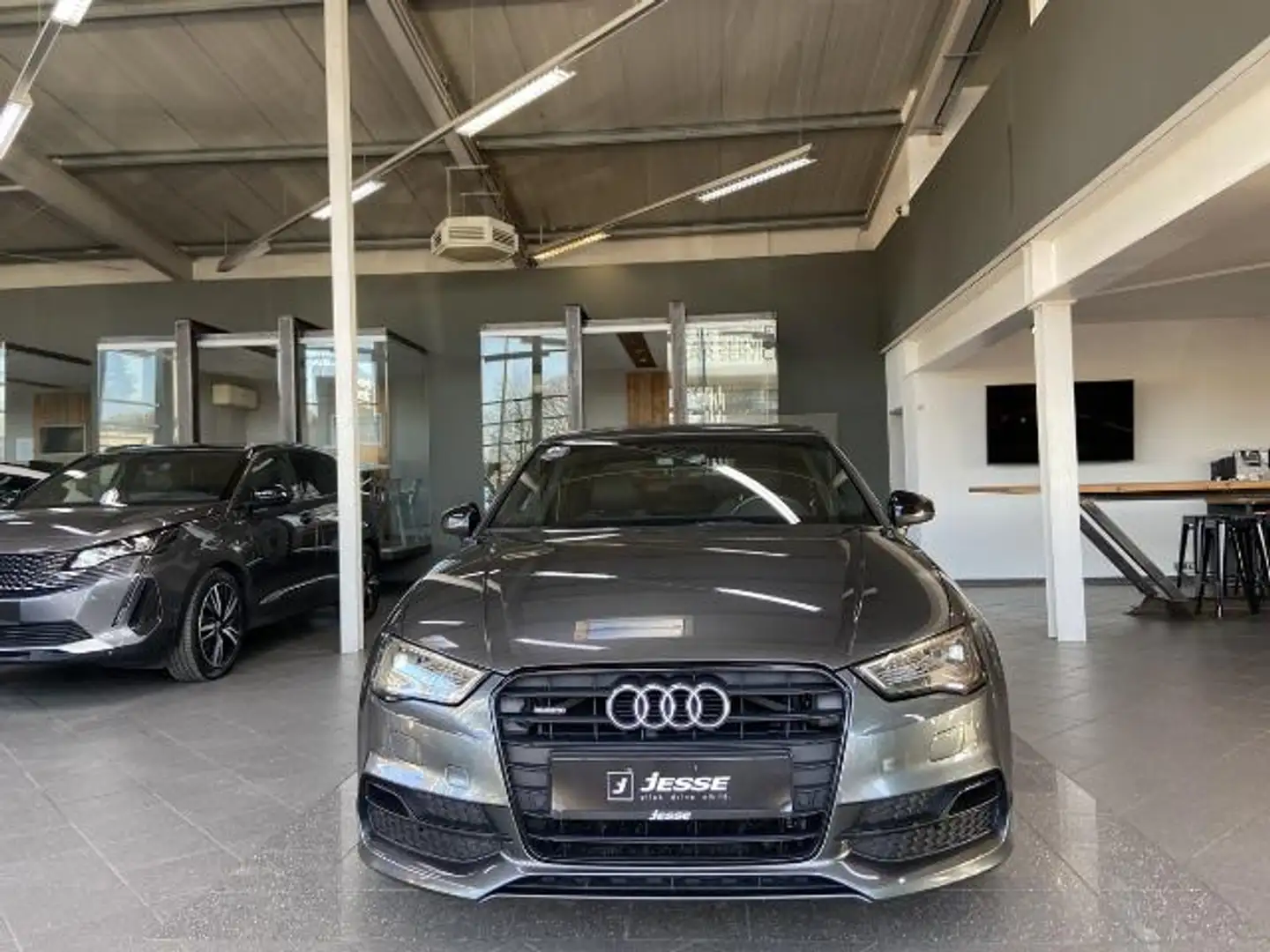 Audi A3 Limousine 2.0 TDI S-Line quattro GEWERBE Szary - 2