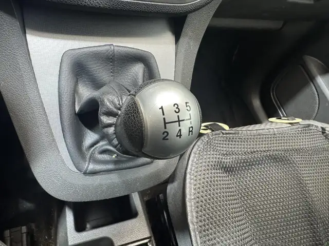 Ford C-Max view 15