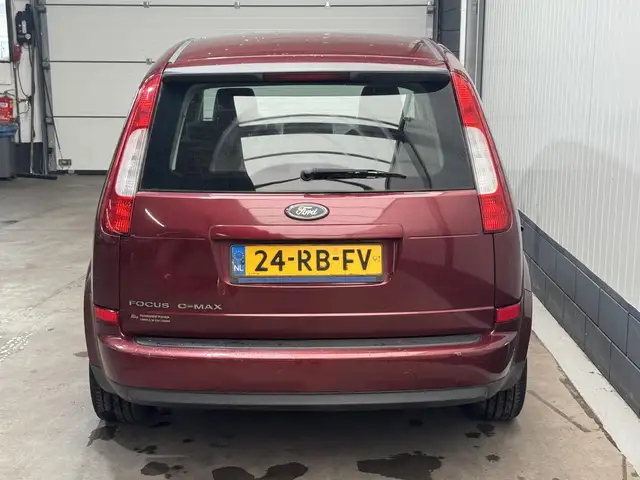 Ford C-Max view 6