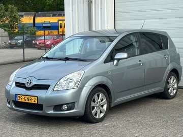 1.8 VVT-i Luna  AUTOMAAT  7 Persoons