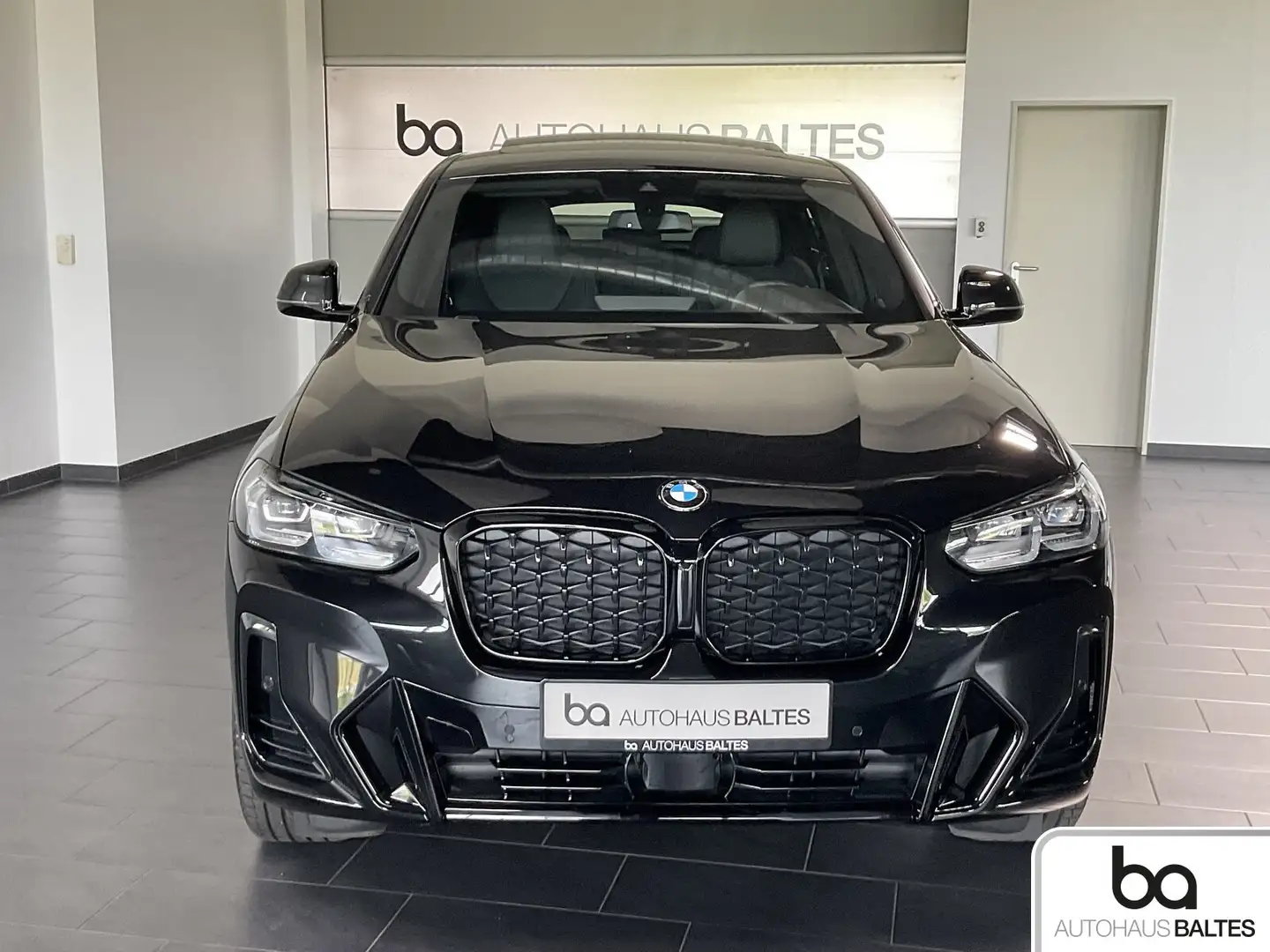 BMW X4 X4 xDrive 20i M Sport 20"/Pano/Driv/ACC/Park/AHK Schwarz - 2