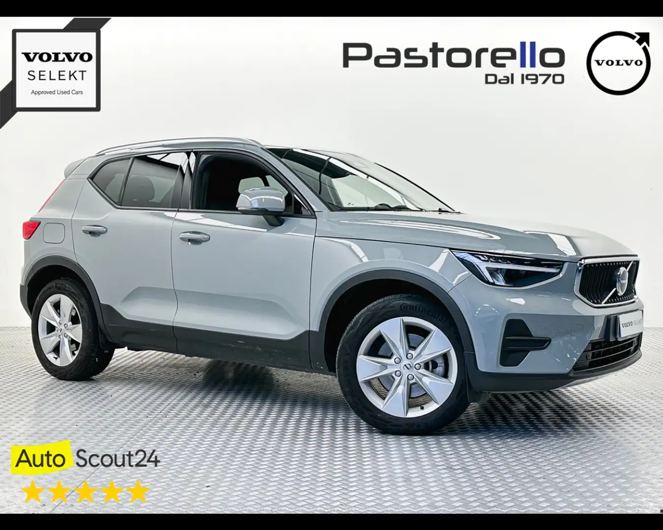 Volvo XC40 B3 automatico Core Grau - 1