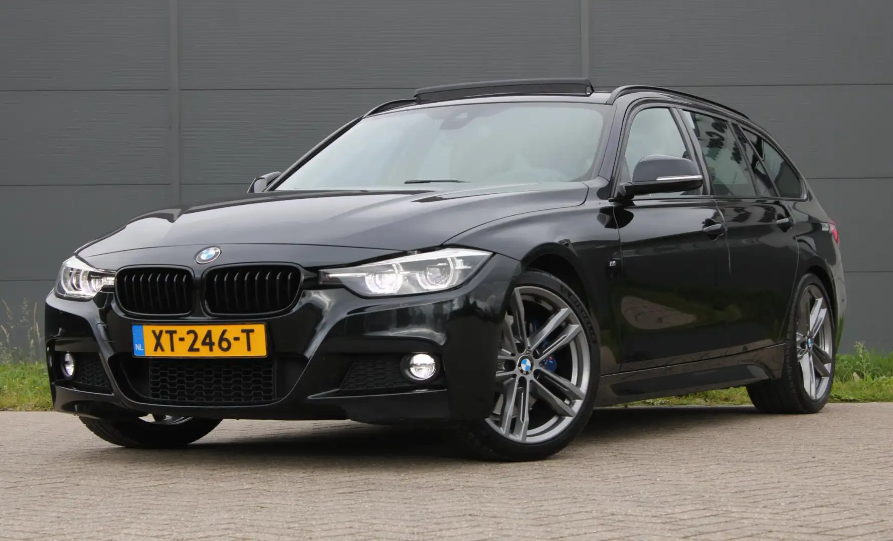 BMW 320 3-serie Touring 320i M Sport Edition Shadowline Pa Noir - 2