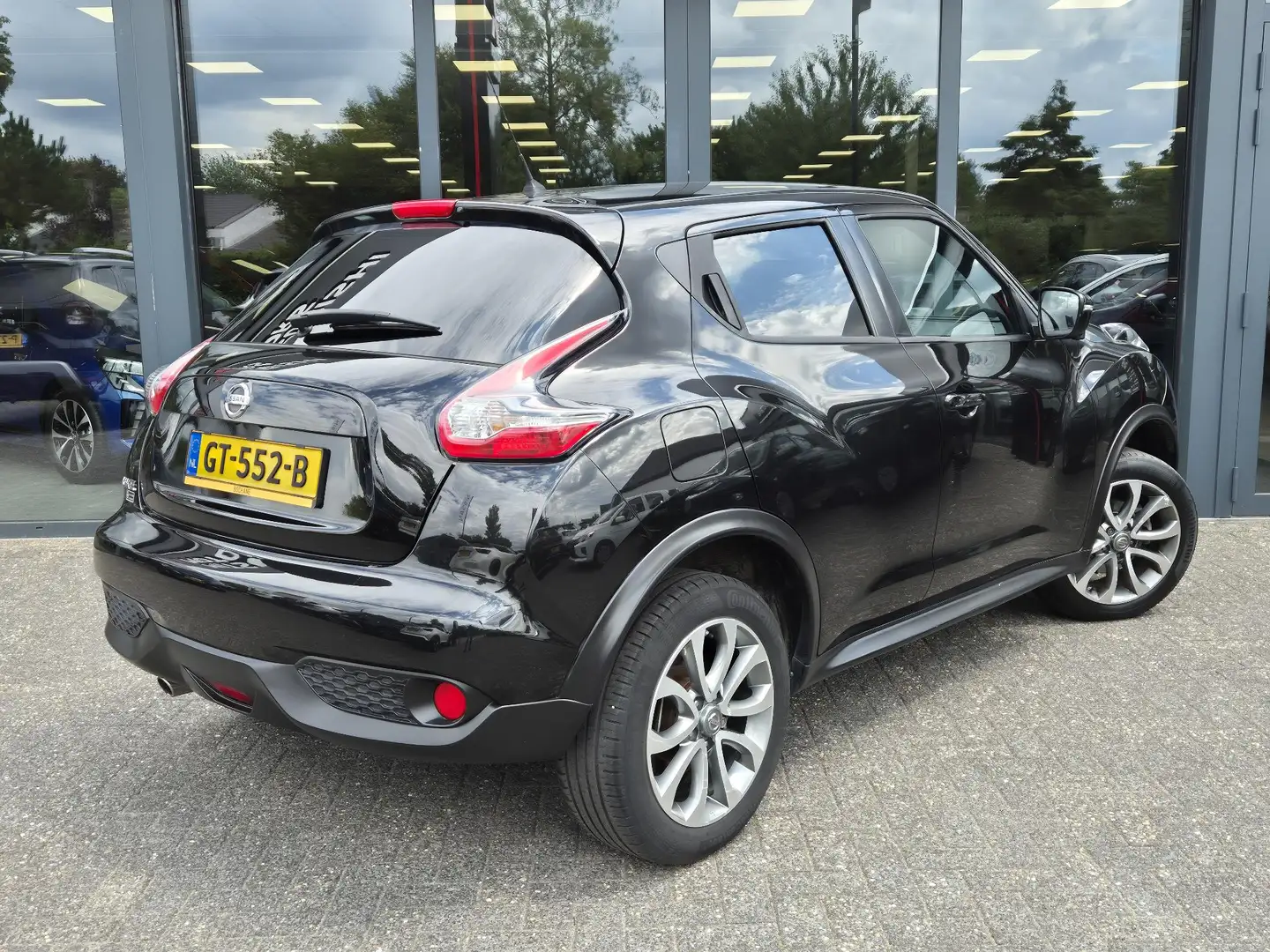 Nissan Juke 1.6 Connect Edition | Nieuwe Automaat bak | Achter Noir - 2