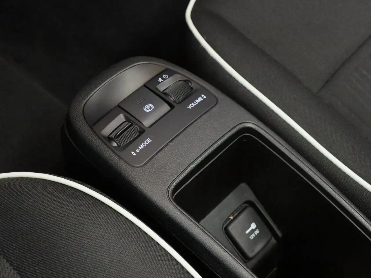 Fiat 500 E Neuer 500C Base*PDC*CarPlay*Klimaautomatik*, миниатюра 9