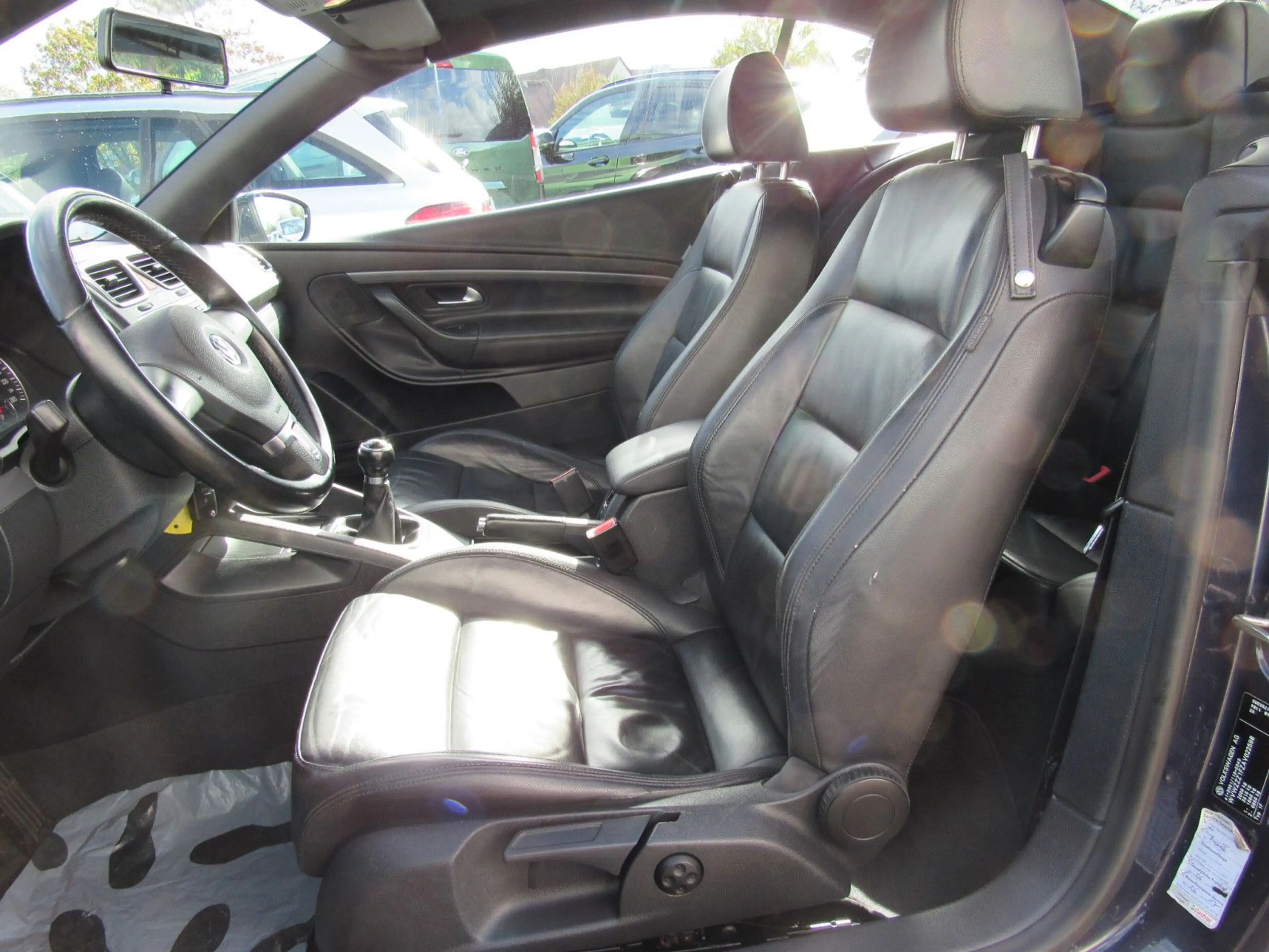 Volkswagen Eos 2.0 TDI Edition 2010, LEDER/NAVI/PDC.. — photo 14