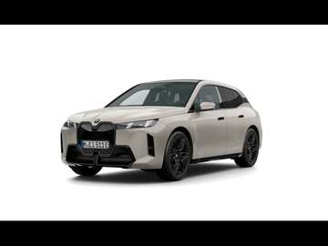 xDrive45/M-Sport Pro/SkyLounge/360°/DA Pro/Towbar