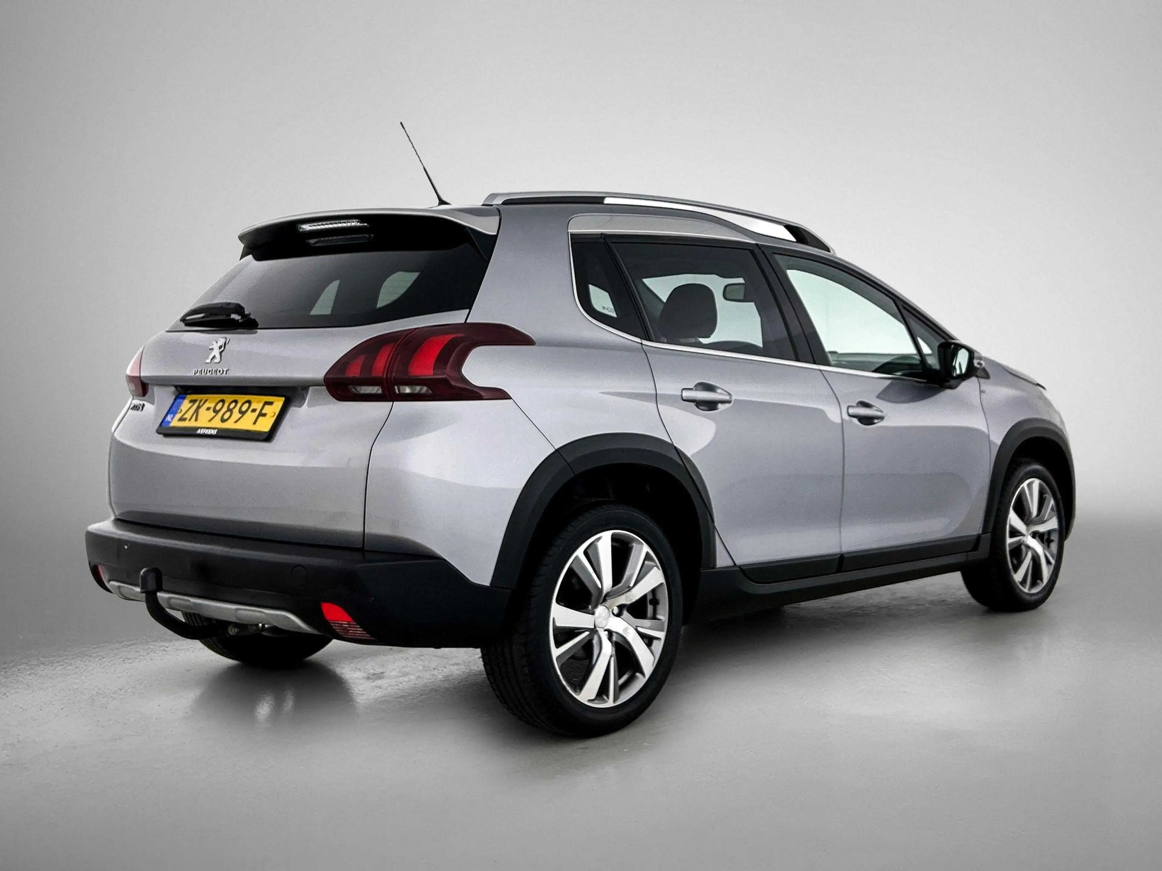 Peugeot 2008 1.2 130pk Blue Lease Allure | Trekhaak | Glazendak — photo 8