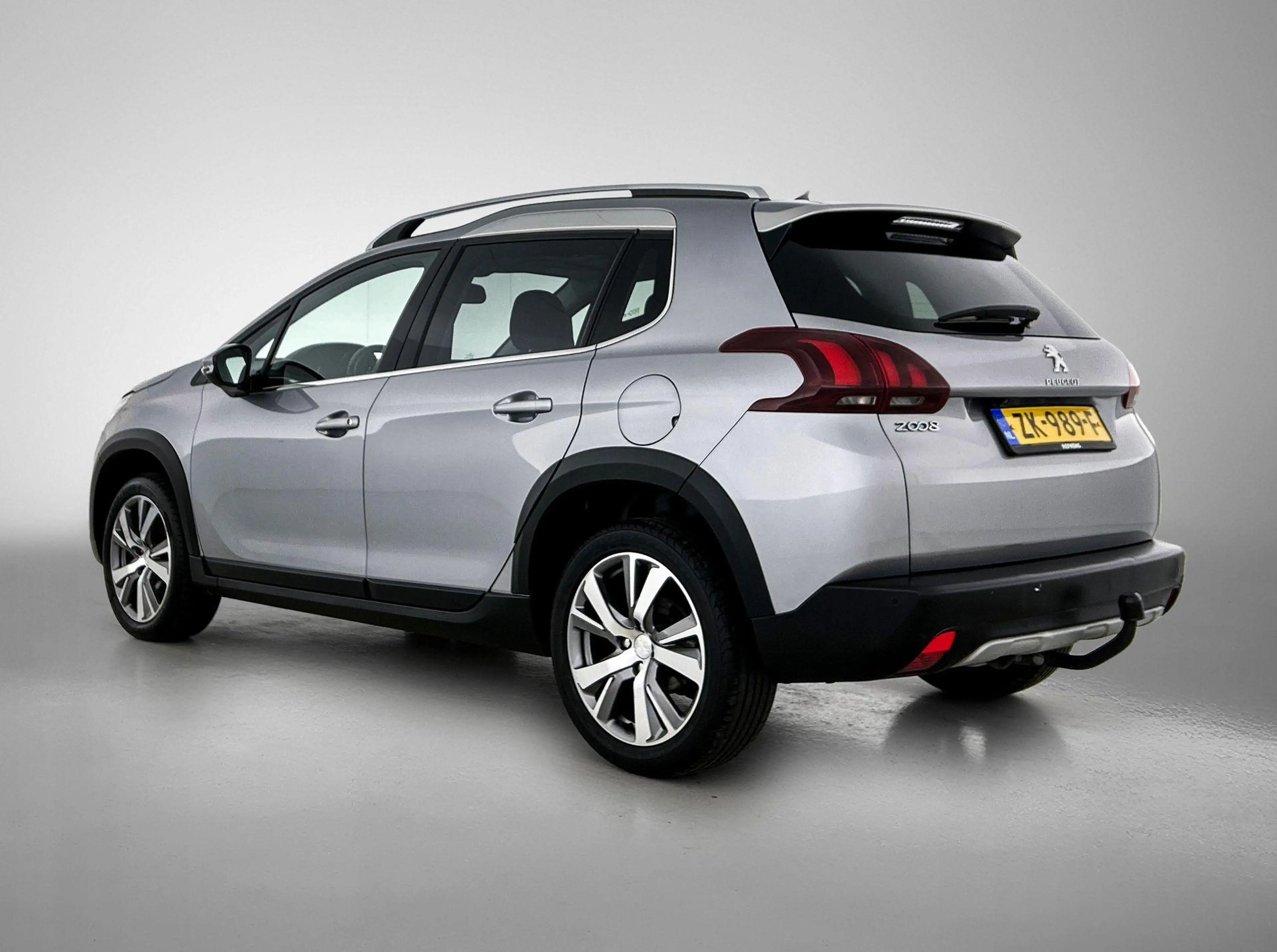 Peugeot 2008 1.2 130pk Blue Lease Allure | Trekhaak | Glazendak — photo 6