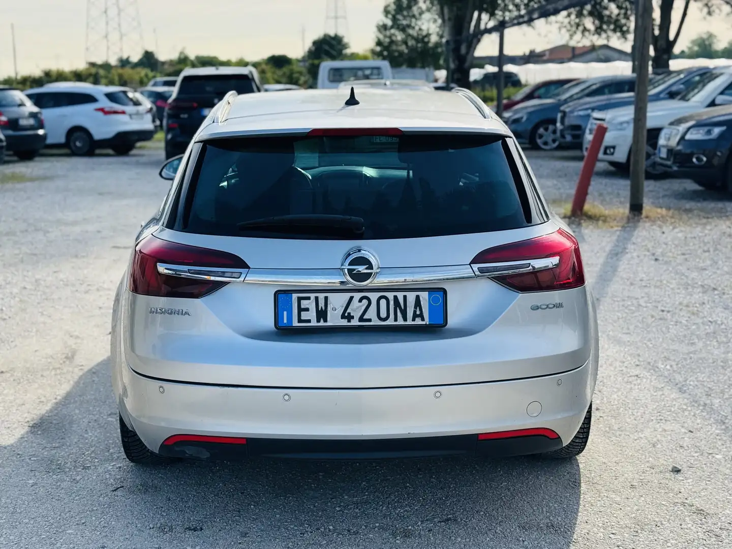 Opel Insignia Sports Tourer 2.0 cdti Cosmo 104gr 140cv - 1