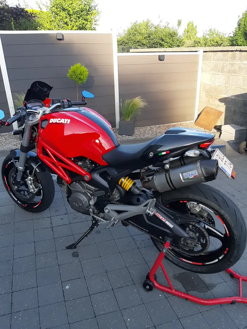 Ducati Monster 696 Rot - 2