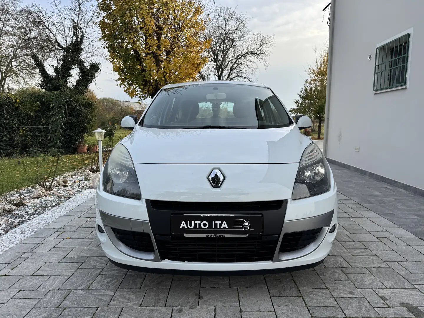 Renault Scenic Scenic X-Mod 1.5 dci Attractive OK NEOPATENTATI Blanc - 1