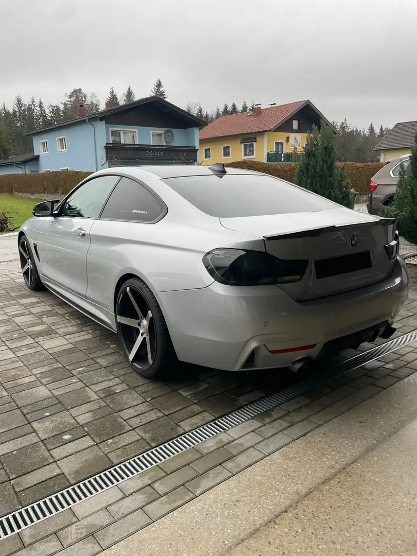 BMW 420 420i Coupe M Sport Aut. Silber - 2
