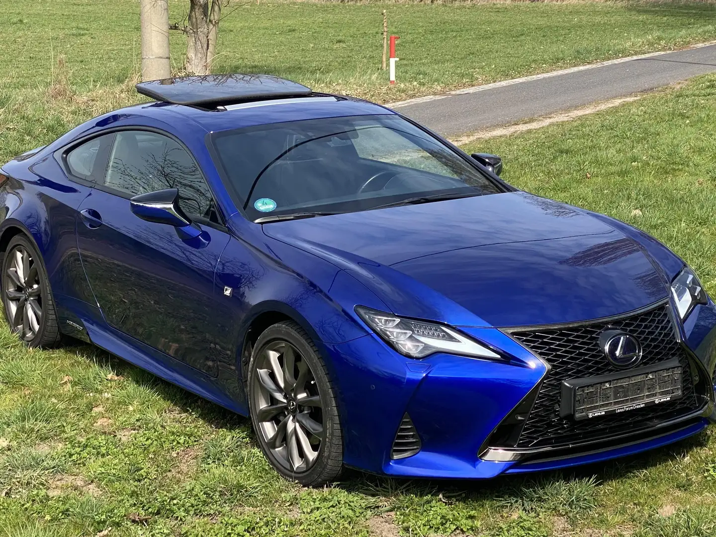 Lexus RC 300h RC 300h F SPORT Blau - 1