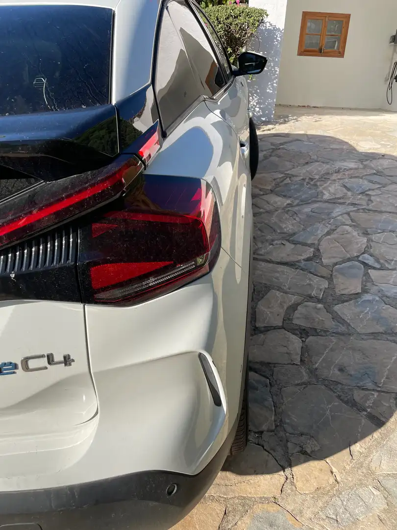 Citroen E-C4 X eC4 Shine Weiß - 2